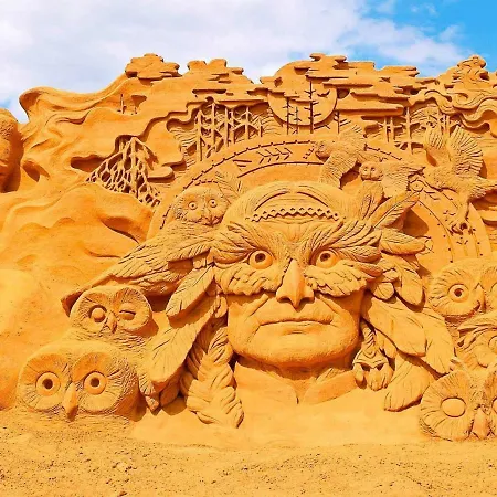 6 Person In Apartament *