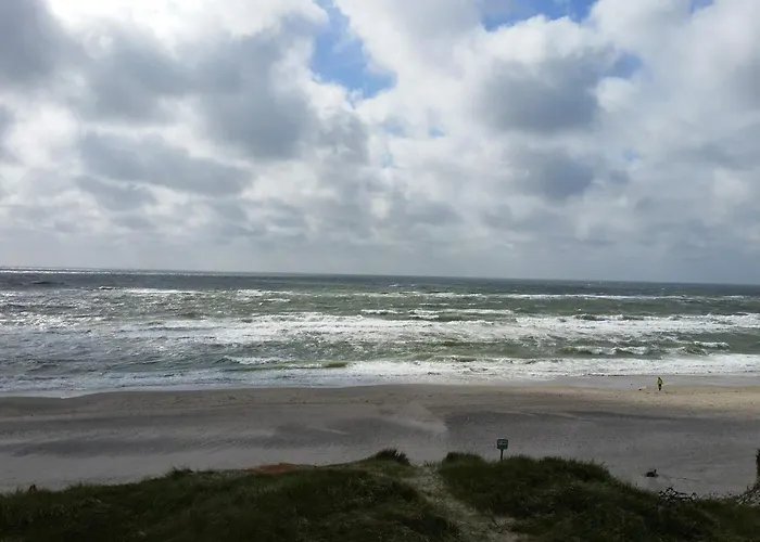 6 Person In Apartment *